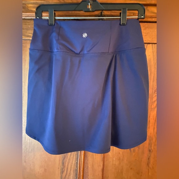 ATHLETA Fairway Golf Skort
 Navy Blue
Size Small
Never Worn - Picture 2 of 3
